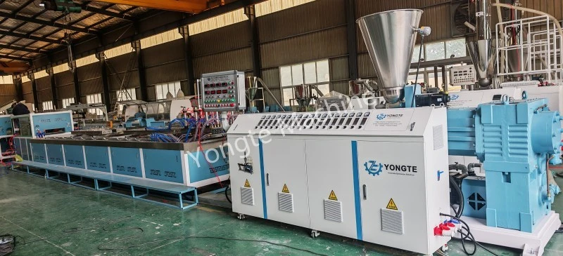 Lini Produksi Profil Plastik Daur Ulang 4 Rongga untuk Yordania