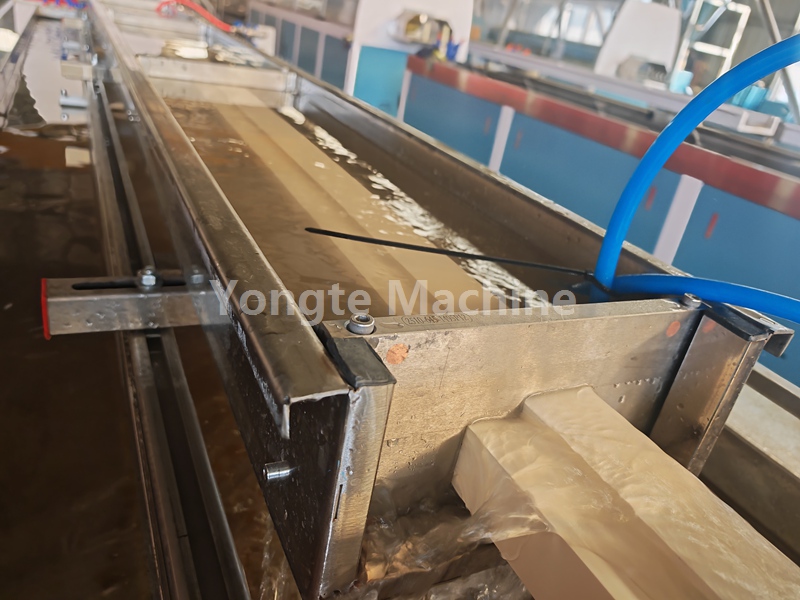 Mesin profil pintu PVC WPC
